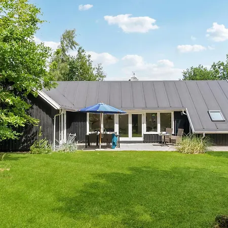 Beautiful In With Wifi Holiday home